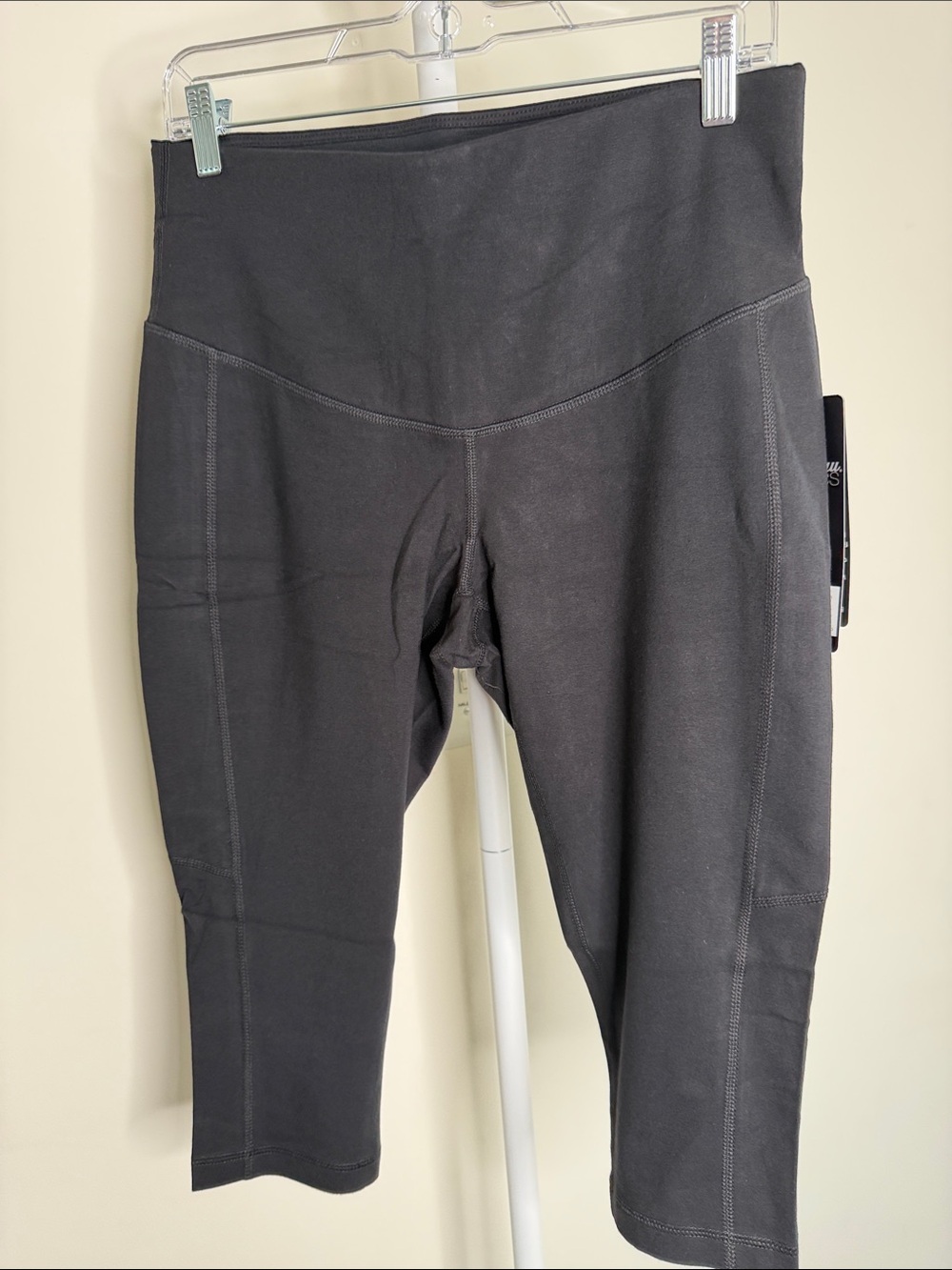 Rainbeau Curves Black High-Waist Active Capri Leggings